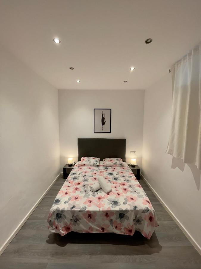 Guesthouse บาร์เซโลนา ภายนอก รูปภาพ