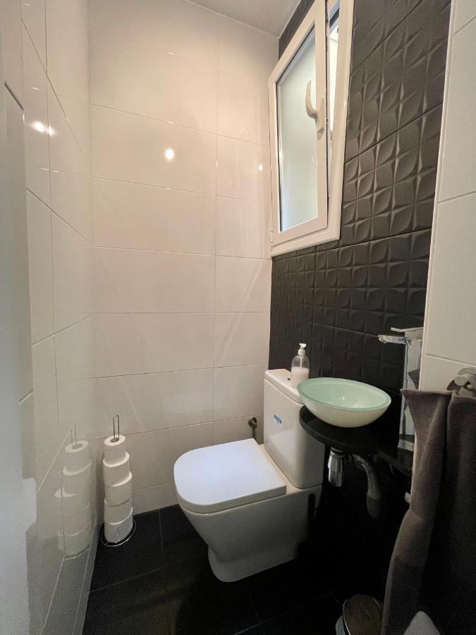 Guesthouse บาร์เซโลนา ภายนอก รูปภาพ