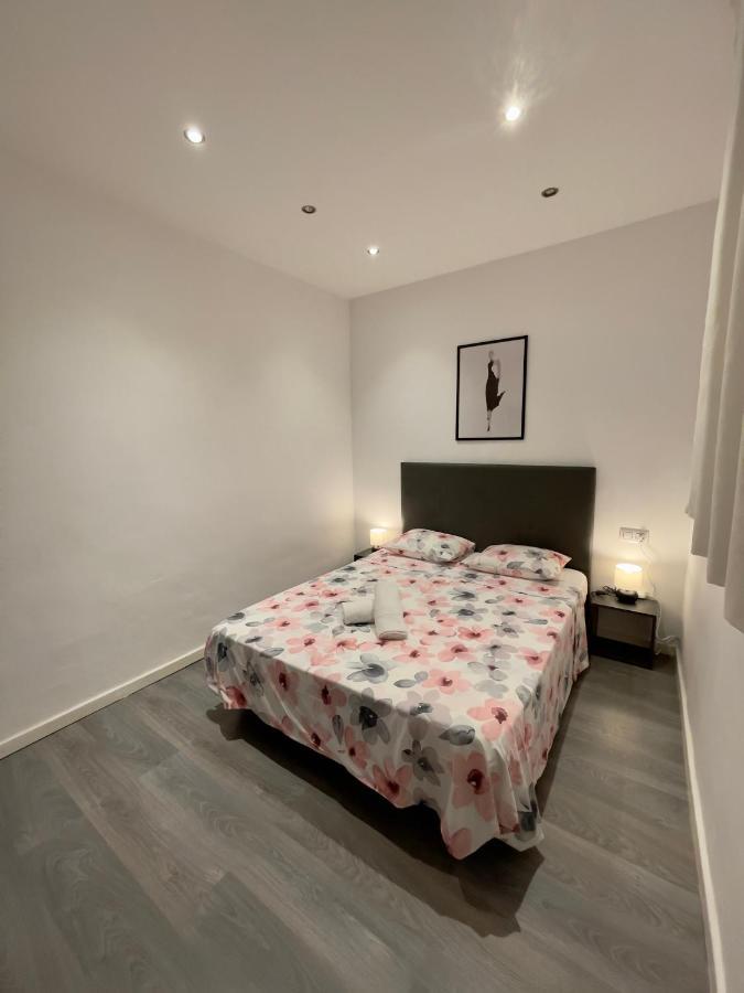 Guesthouse บาร์เซโลนา ภายนอก รูปภาพ
