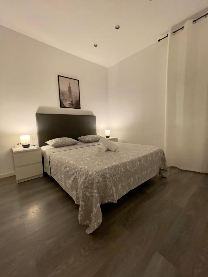 Guesthouse บาร์เซโลนา ภายนอก รูปภาพ