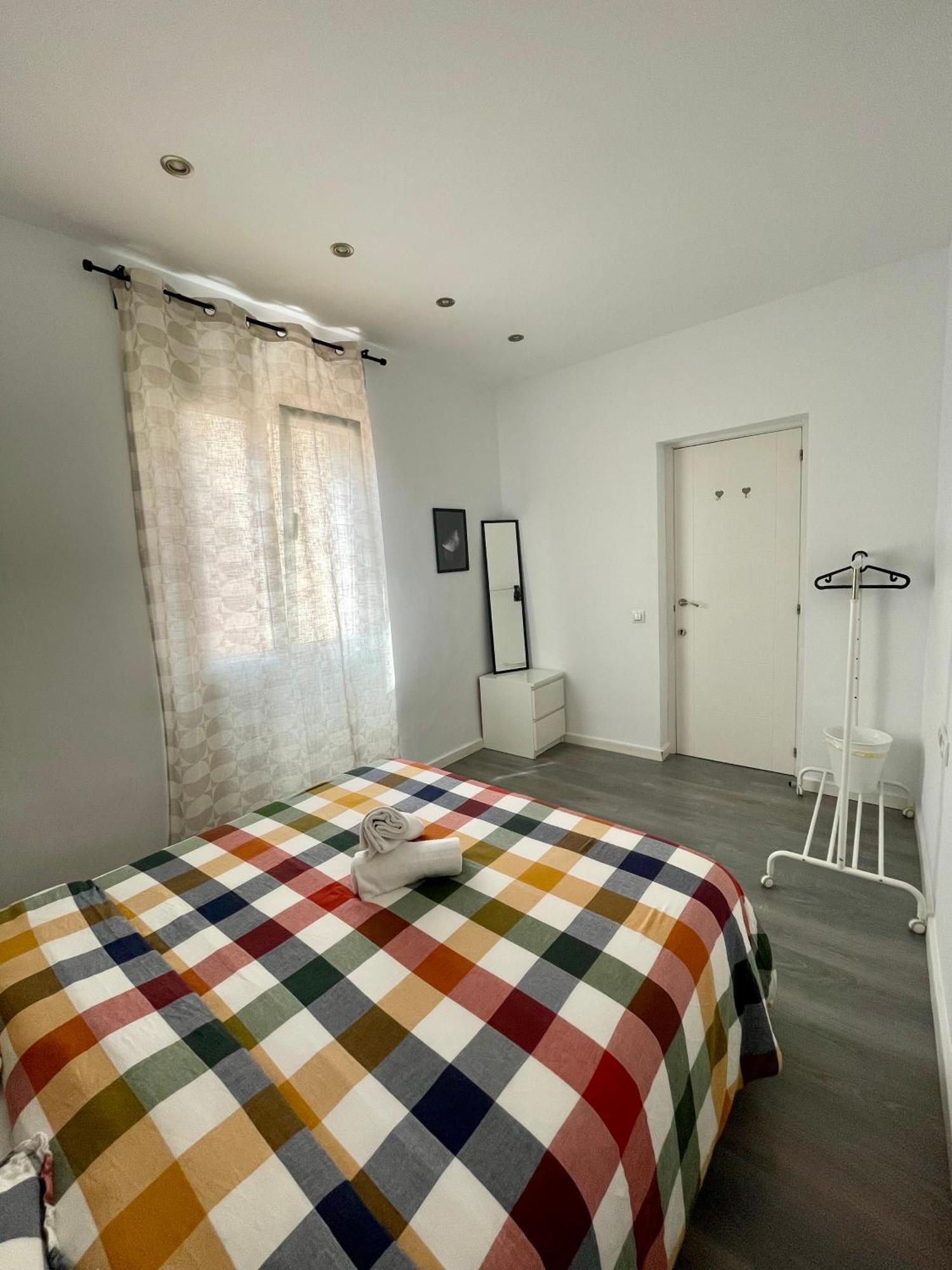 Guesthouse บาร์เซโลนา ภายนอก รูปภาพ